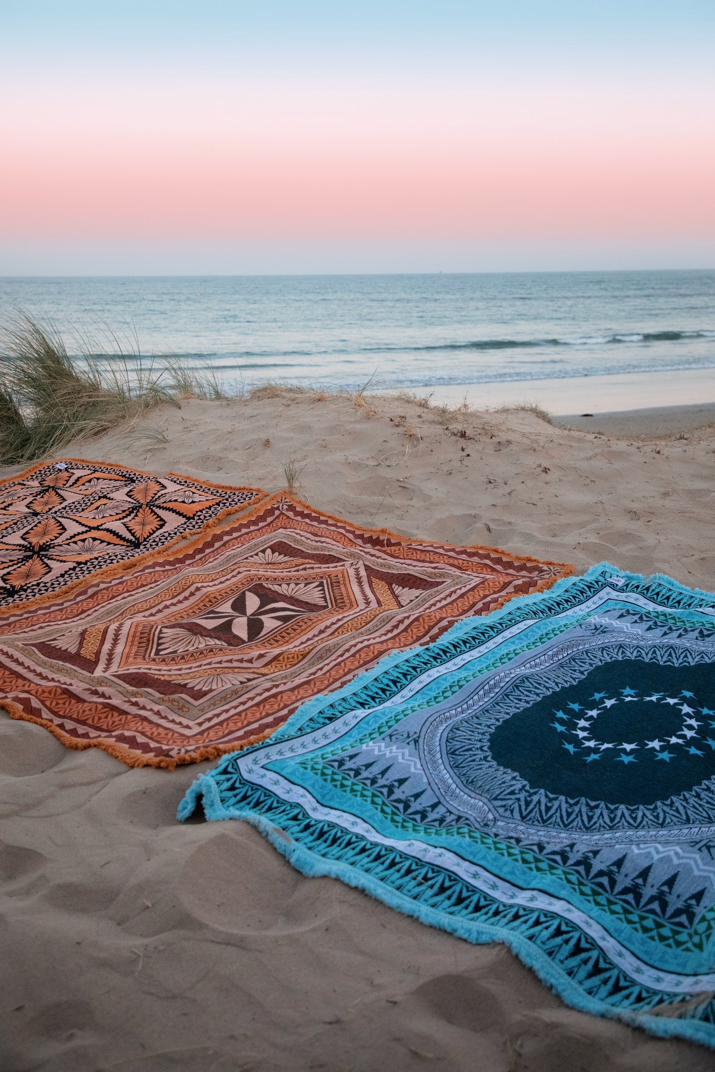 Tinirau Throw Rug